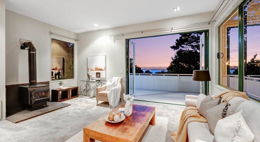  at 100 Hadfield Street, Beach Haven, North Shore City, Auckland