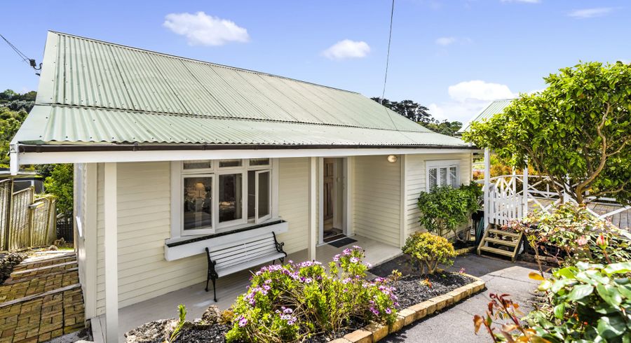  at 156 Bassett Road, Remuera, Auckland