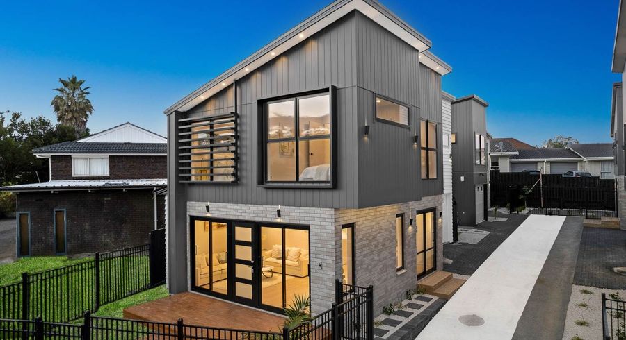  at 7C Sirius Place, Botany Downs, Manukau City, Auckland