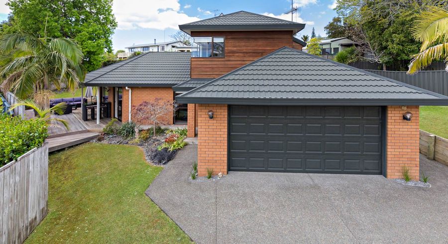  at 21 Kerlin Crescent, West Harbour, Auckland