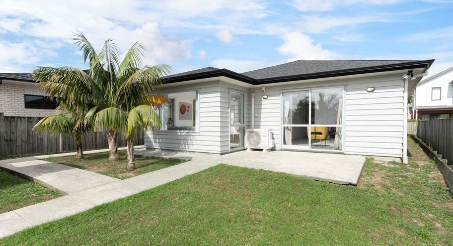  at 75A Tabitha Crescent, Henderson, Waitakere City, Auckland