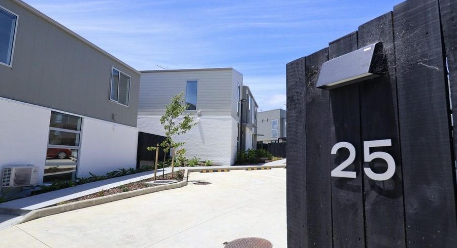  at 12/25 Tranent Road , Mangere East, Manukau City, Auckland