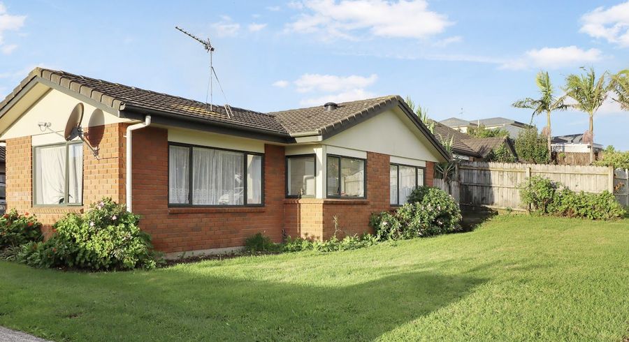  at 5A Falcarragh Crescent, Flat Bush, Manukau City, Auckland