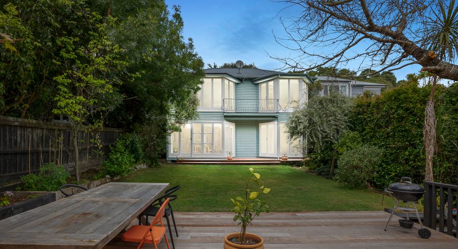  at 52 Duthie Street, Karori, Wellington