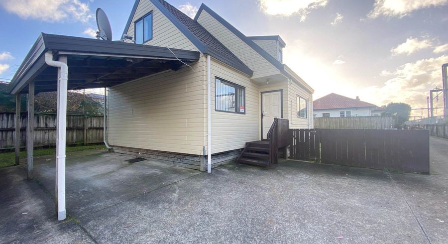  at 2/2 Portage Road, Papatoetoe, Manukau City, Auckland