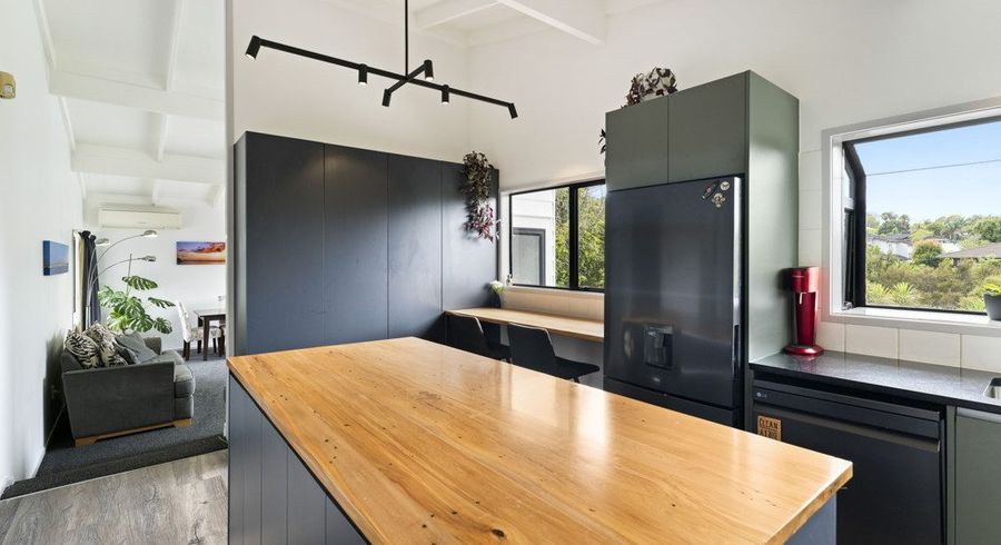  at 14 Coubray Place, Botany Downs, Auckland