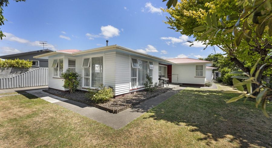  at 19 Rhodes Drive, Kelvin Grove, Palmerston North