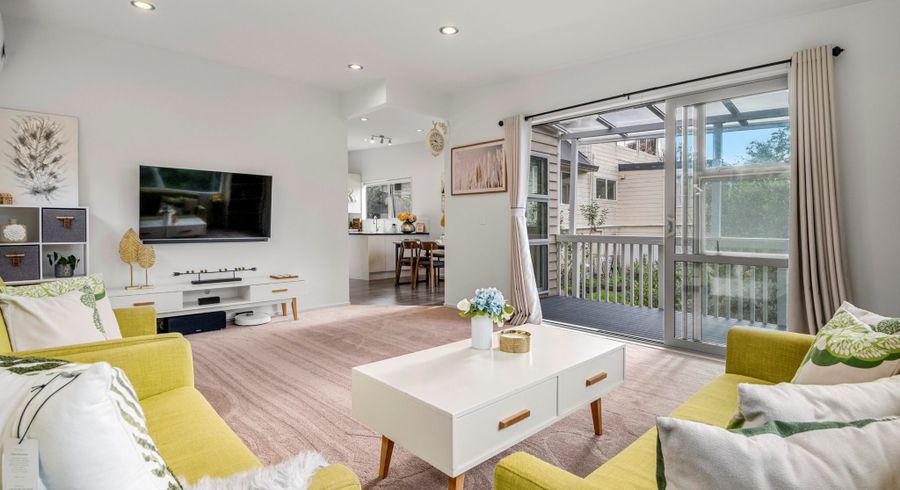  at 21A Hogans Road, Glenfield, North Shore City, Auckland