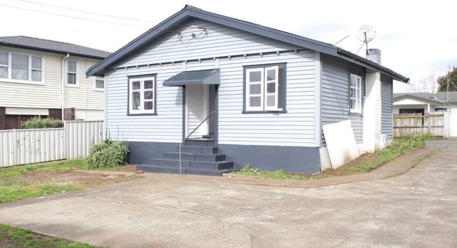  at 12 Miro Road, Mangere Bridge, Manukau City, Auckland