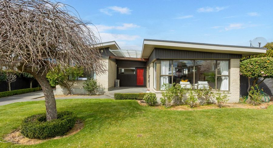  at 48 Glenharrow Avenue, Avonhead, Christchurch City, Canterbury