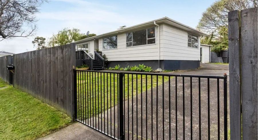  at 14 Chantal Place, Red Hill, Papakura