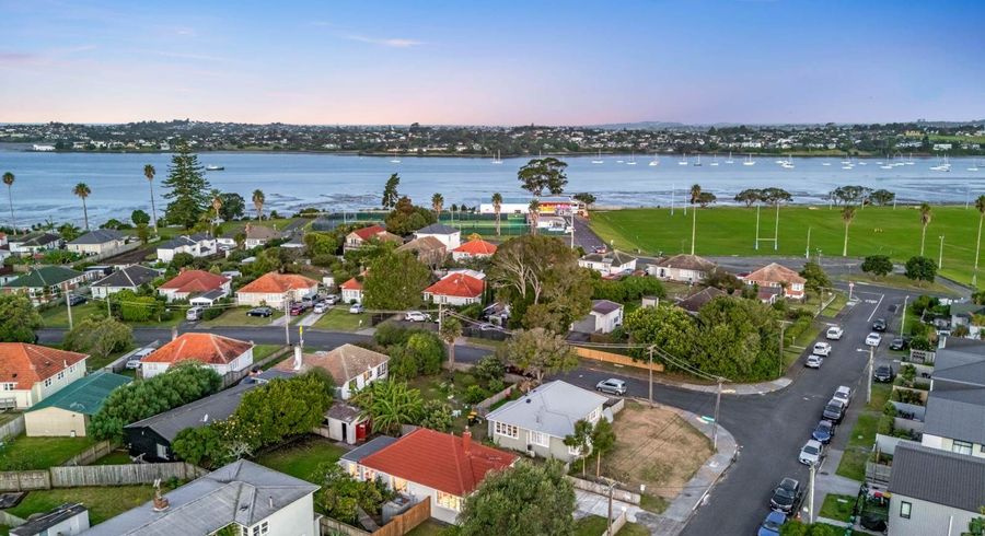  at 25 Alamein Road, Panmure, Auckland City, Auckland