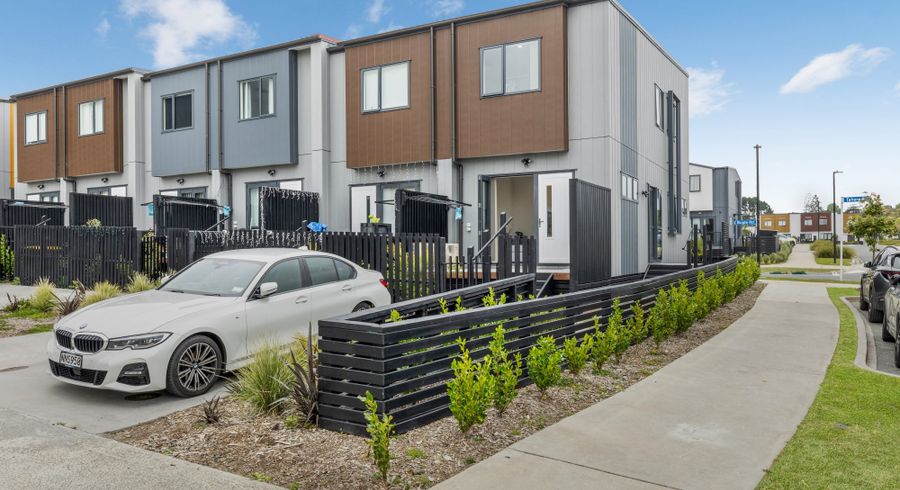  at 10 Bugle Road, Totara Park, Manukau City, Auckland