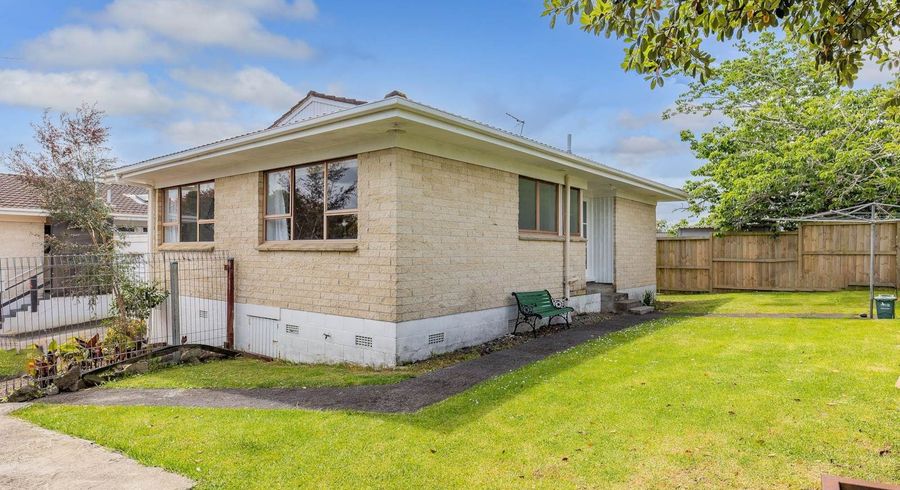  at 2/14 Taonui Street, Rosehill, Papakura, Auckland