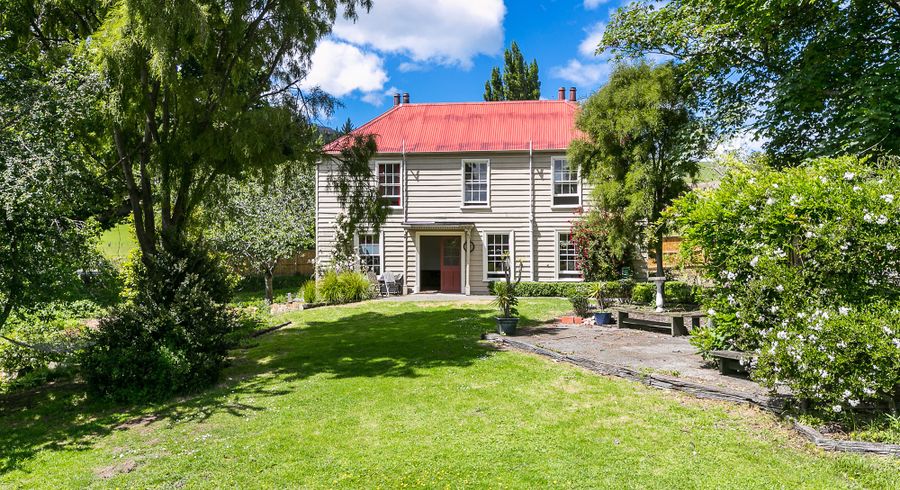  at 186 Main South Road, East Taieri, Mosgiel