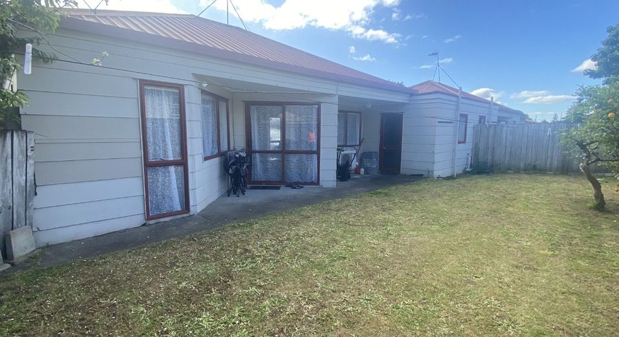  at 2/8 Taka Street, Takanini, Papakura, Auckland