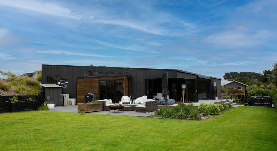  at 35 Paetawa Road, Peka Peka, Waikanae