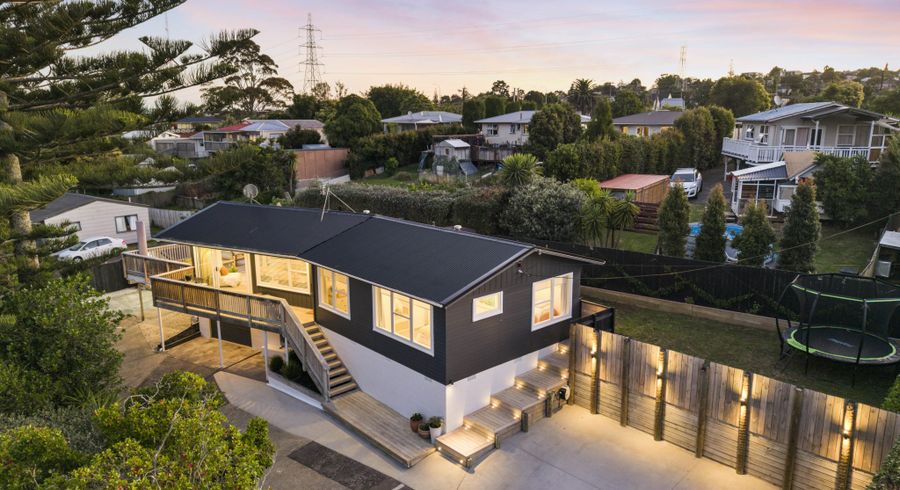  at 21 Lowtherhurst Road, Massey, Auckland