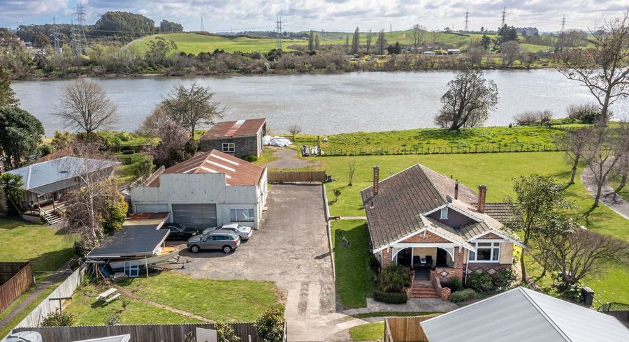  at 122 Great South Road, Huntly