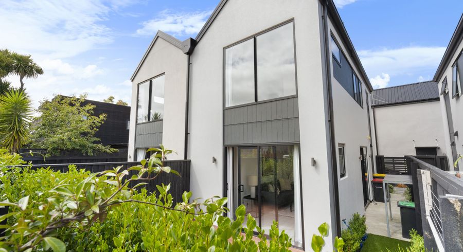  at 4/64 Brockworth Place, Riccarton, Christchurch