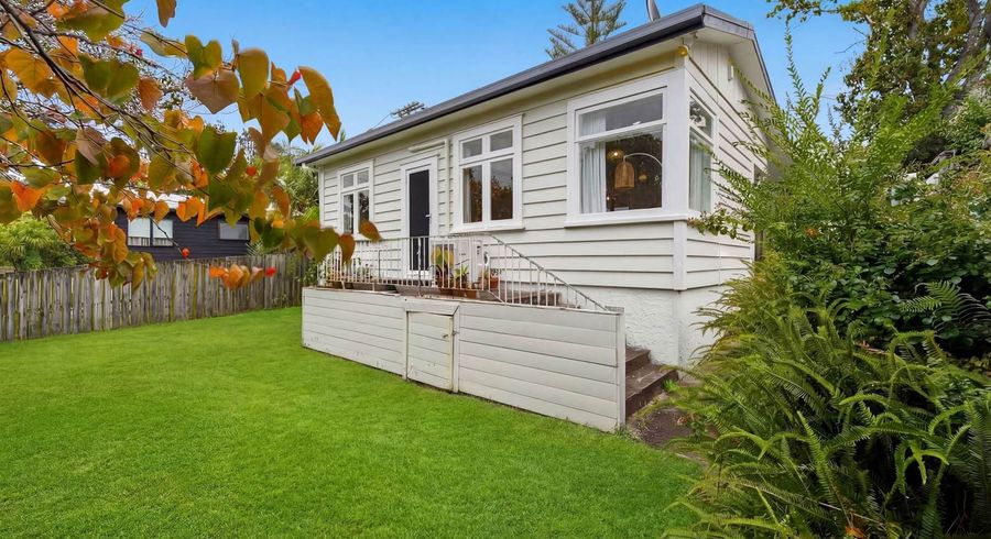  at 3/718 Beach Road, Browns Bay, North Shore City, Auckland