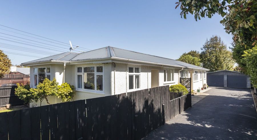  at 100a Middlepark Road, Sockburn, Christchurch City, Canterbury