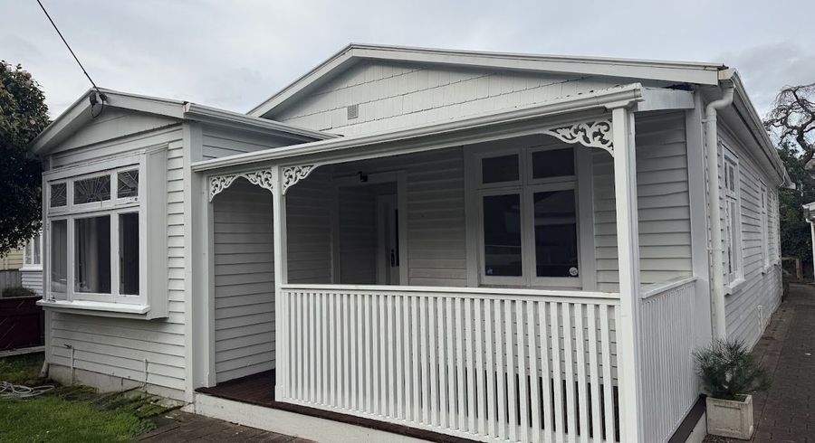  at 22 Riddlers Crescent, Petone, Lower Hutt, Wellington