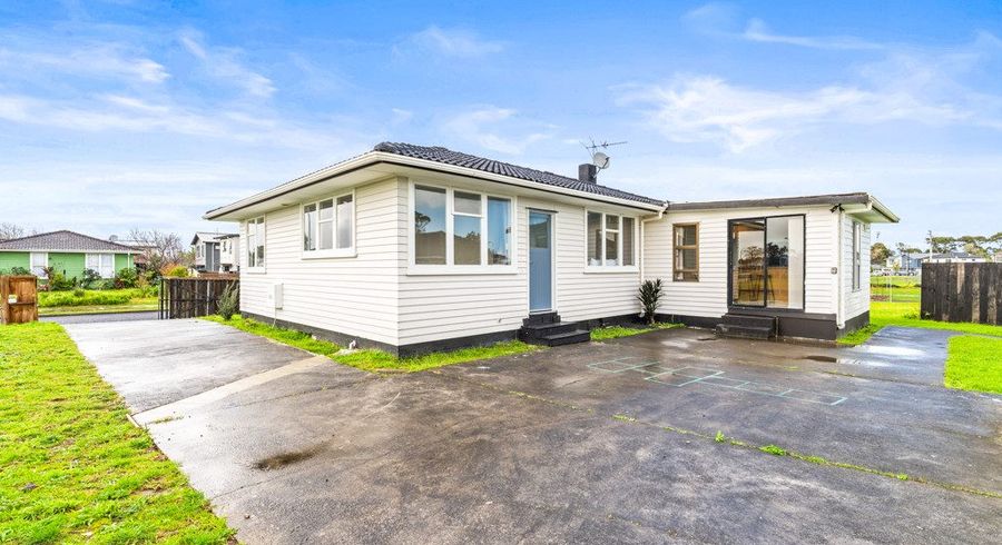  at 15 Mayflower  Close, Manukau, Manukau City, Auckland