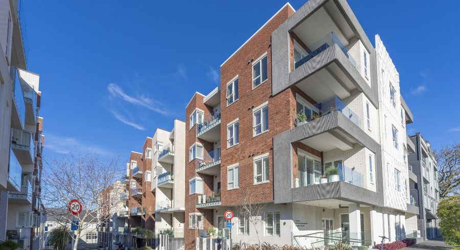  at 105/64 Surrey Crescent, Grey Lynn, Auckland