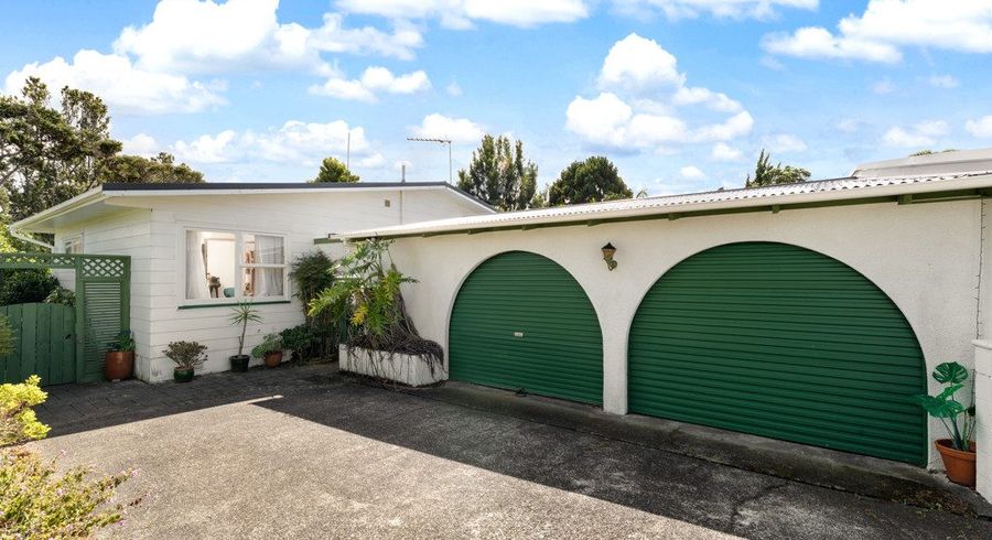  at 43 Neal Avenue, Glenfield, North Shore City, Auckland