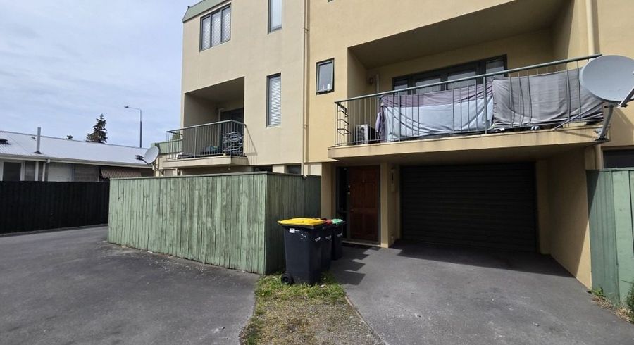  at 2/2 Rex, Riccarton, Christchurch City, Canterbury