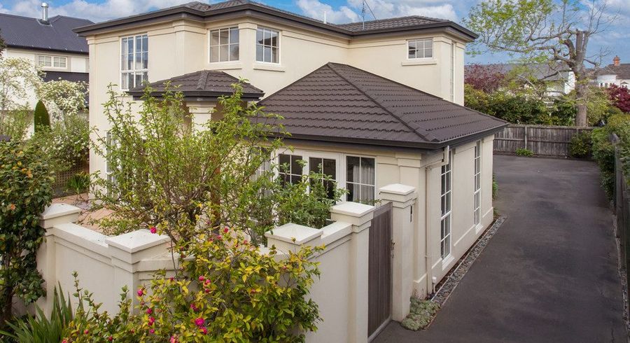 at 2/61 Murray Place, Merivale, Christchurch City, Canterbury