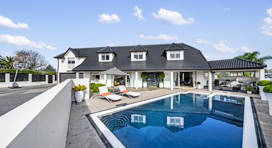  at 25 Pyatt Crescent, Saint Johns, Auckland