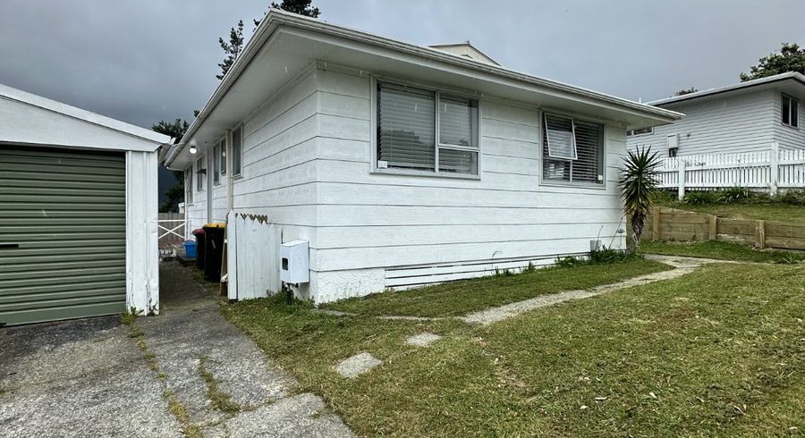  at 25 Clapham Grove, Stokes Valley, Lower Hutt