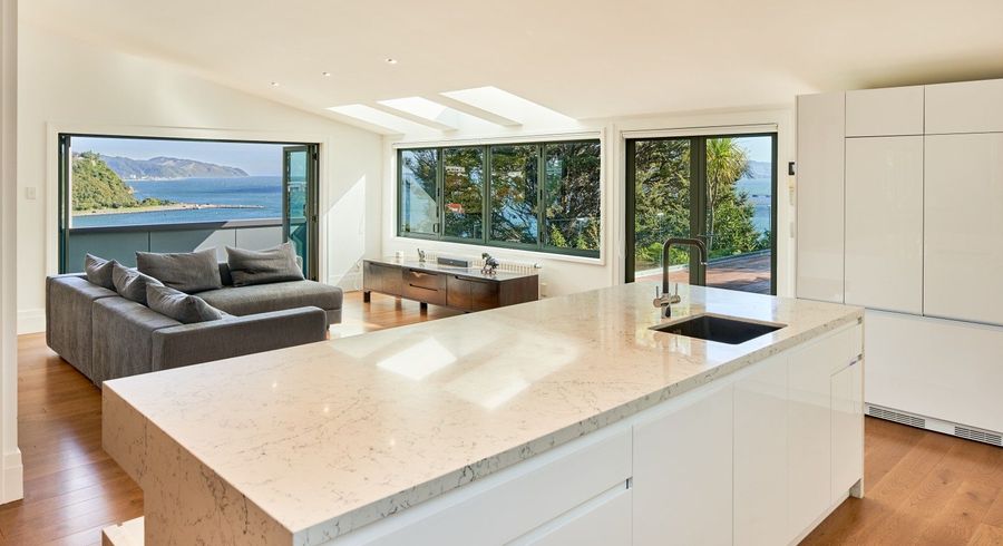  at 21 Dillon Street, Lowry Bay, Lower Hutt