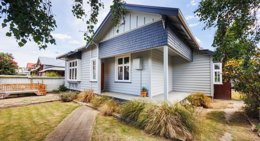  at 110 Featherston Street, Takaro, Palmerston North, Manawatu / Whanganui