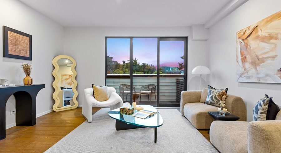  at 8 Meadowbank Road, Meadowbank, Auckland City, Auckland
