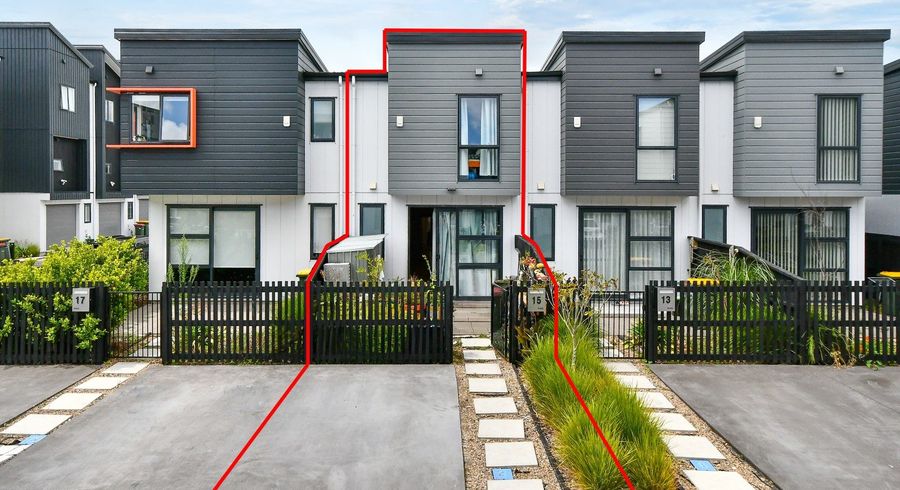  at 15 Papa Takaro Lane, Flat Bush, Manukau City, Auckland