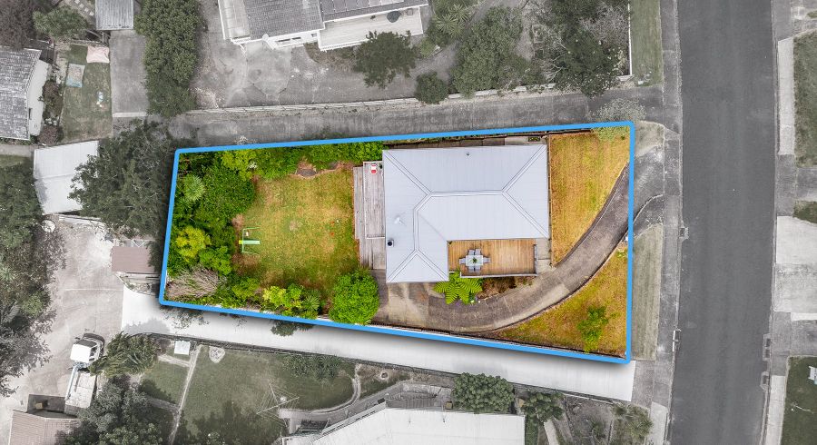  at 81 Mountbatten Avenue, Hillcrest, Auckland
