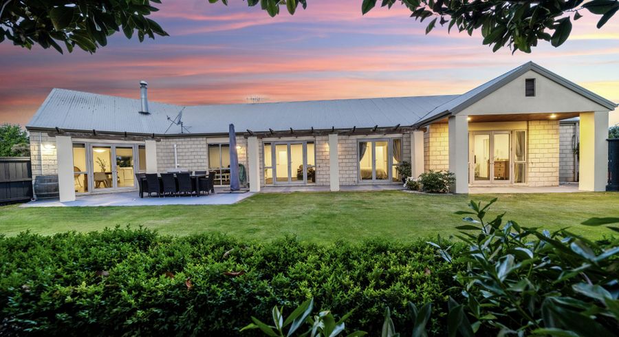 at 6 Thornley Place, Woodend, Woodend