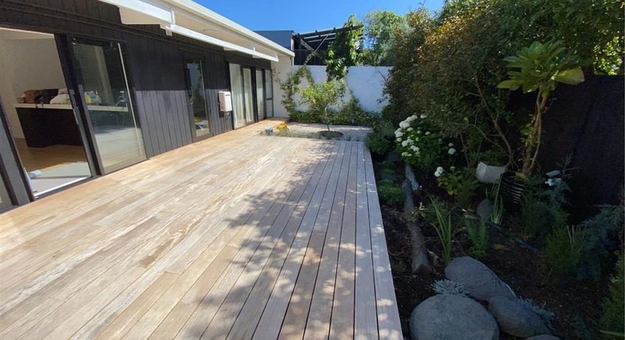  at 3/246 Lake Road, Hauraki, North Shore City, Auckland