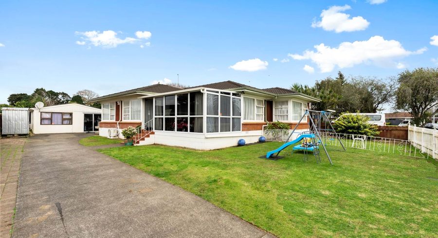  at 13 Meadowcourt Drive, Manukau, Auckland