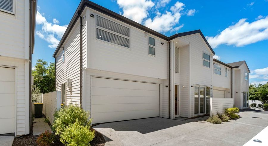  at 52B Boakes Road, Mount Wellington, Auckland