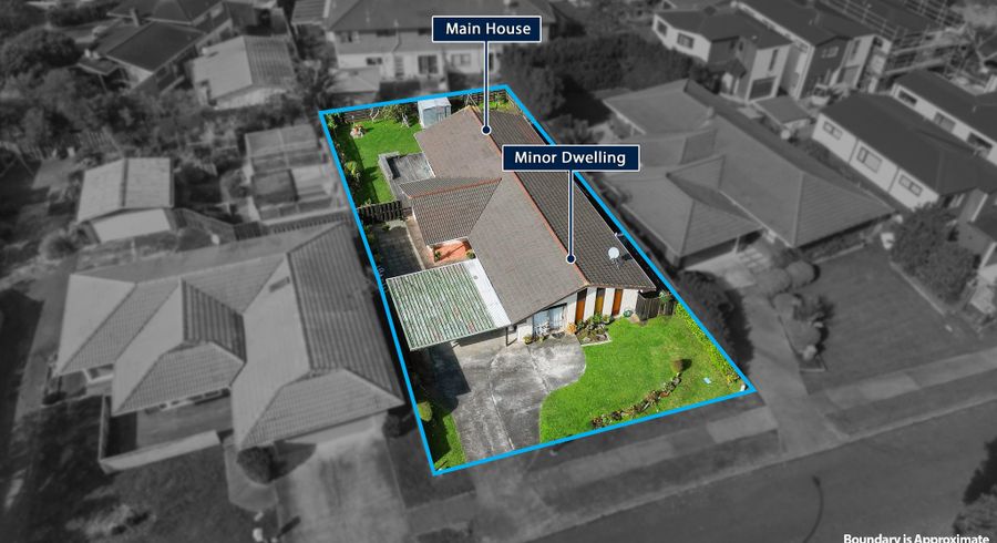  at 32 Borrowdace Avenue, Botany Downs, Manukau City, Auckland