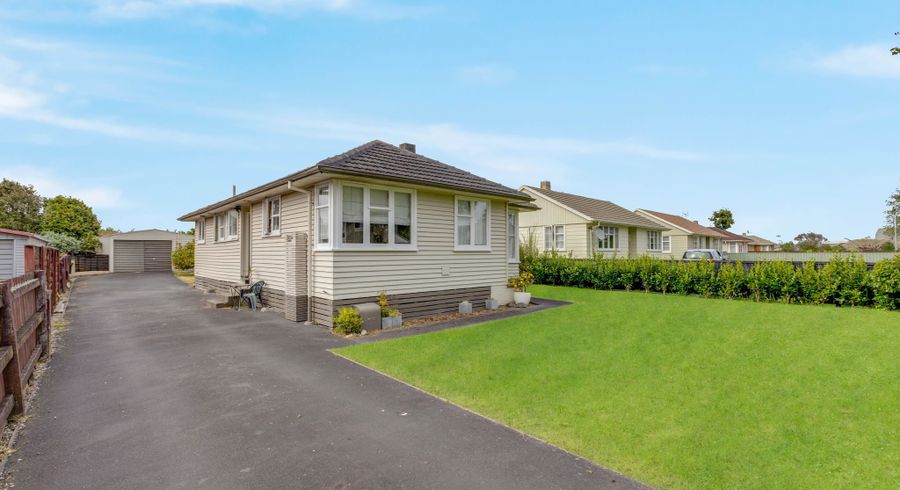  at 5 Croall Crescent, Saint Andrews, Hamilton, Waikato