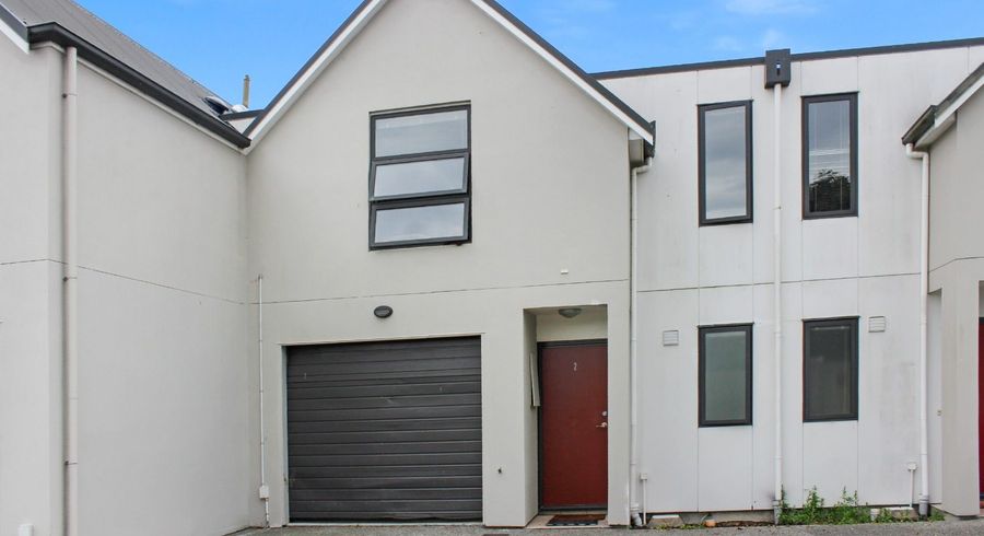  at 2/107 Deans Avenue, Riccarton, Christchurch
