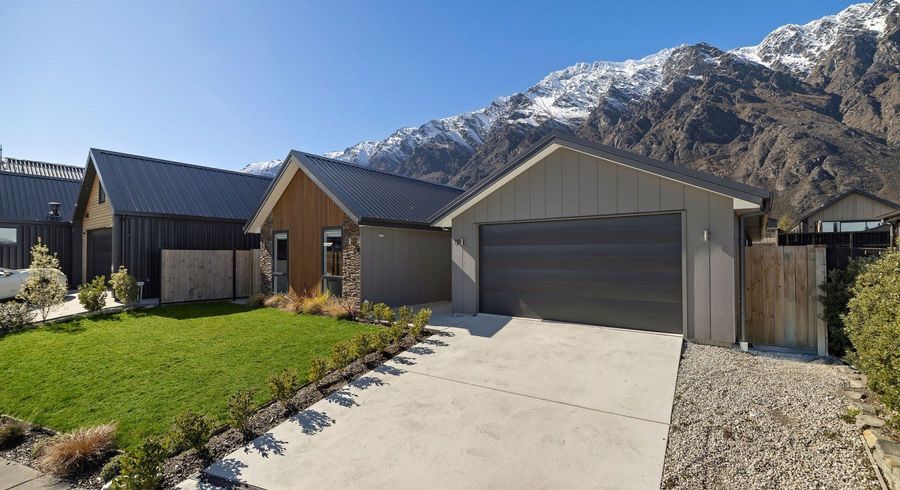  at 70 Spur Ridge Rise, Hanley's Farm, Jacks Point, Queenstown-Lakes, Otago