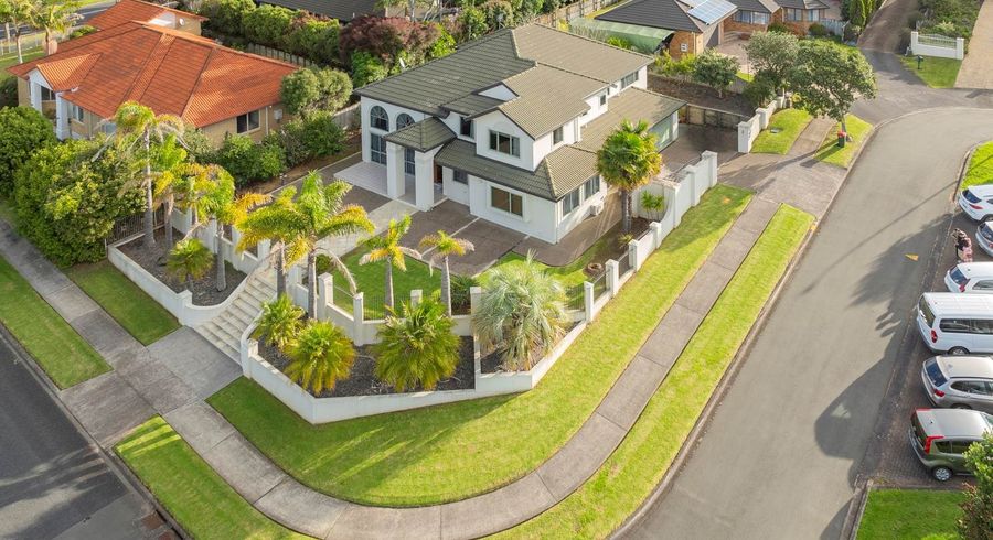  at 22 Annalong Road, Dannemora, Auckland