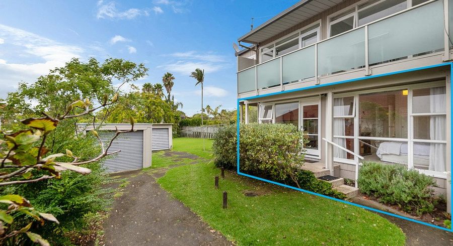  at 10/77 Old Lake Road, Devonport, North Shore City, Auckland