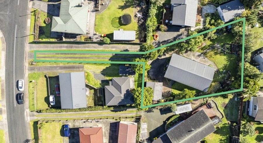  at 13 Helleur Road, Massey, Waitakere City, Auckland